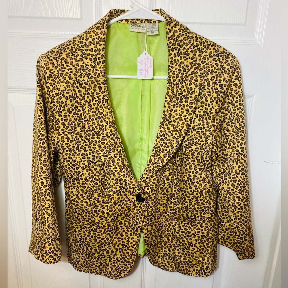 Grigio Forlire Vintage Y2K cropped cheetah blazer with green lining size ten